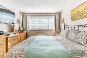 Photo 18- click for photo gallery